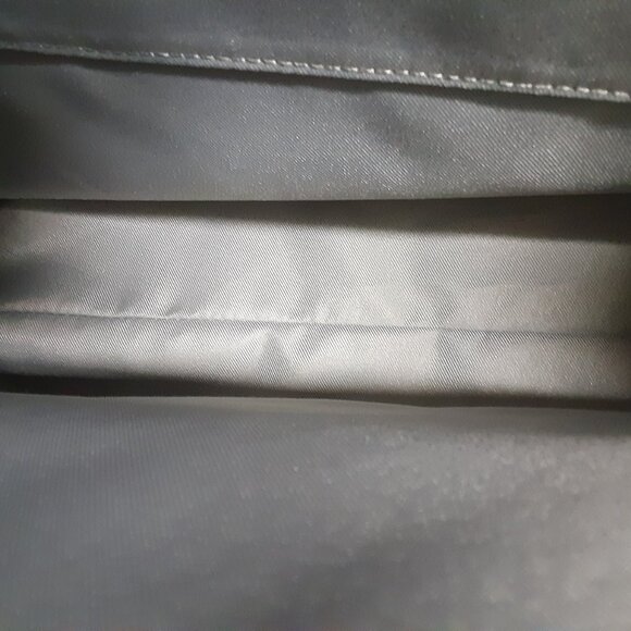 Large new Telfar bubble bag - Picture 3 of 7